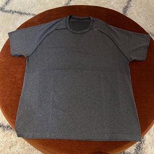 Lululemon Men’s T-Shirt